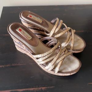 Two Lips Neutral Cored sSandal Wedges